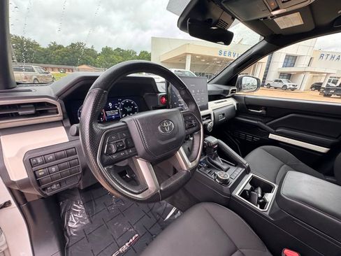Used 2024 Toyota Tacoma TRD Off-Road AWD/4WD image 14
