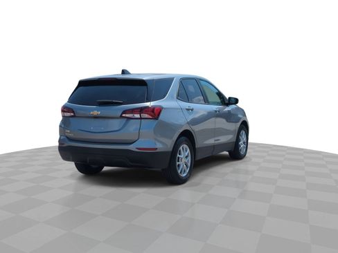 Used 2023 Chevrolet Equinox LS w/ LPO, Cargo Package FWD image 8