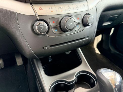 Used 2019 Dodge Journey SE w/ Connectivity Group image 15