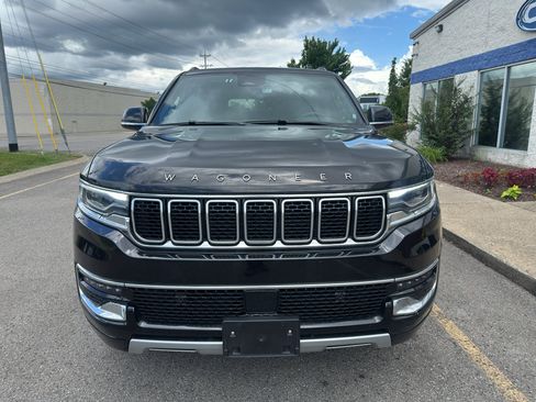 Used 2024 Jeep Wagoneer Series II AWD/4WD image 9