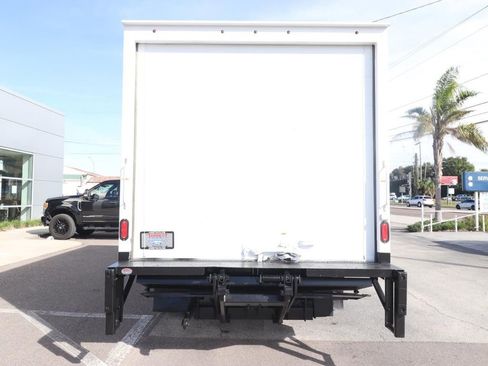 Certified 2022 Ford E-450 and Econoline 450 Super Duty w/ Power Windows & Locks Group image 14