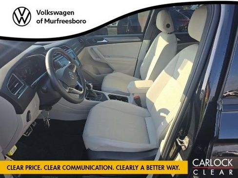 Used 2023 Volkswagen Tiguan SE R-Line image 6
