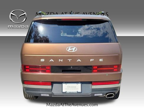 Used 2024 Hyundai Santa Fe Limited FWD image 6