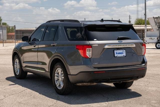 Used 2023 Ford Explorer XLT RWD image 6