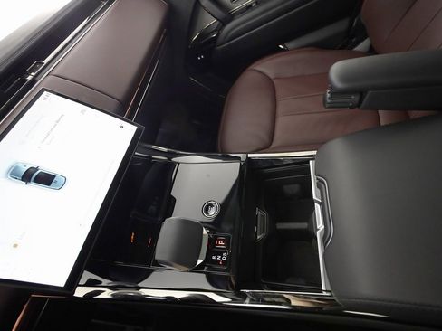 Used 2024 Land Rover Range Rover Sport Dynamic SE image 34