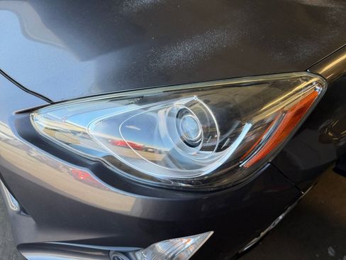 Used 2015 Toyota Prius C Two FWD image 30