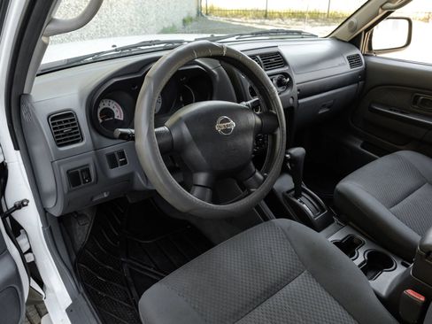 Used 2004 Nissan Xterra XE RWD image 3