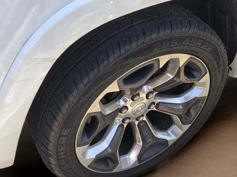 Used 2019 RAM 1500 Limited AWD/4WD image 9