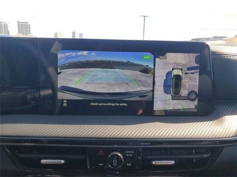 New 2025 Nissan Kicks SR image 14