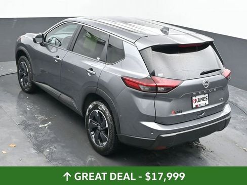 Used 2024 Nissan Rogue SV image 42
