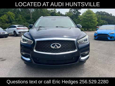 Used 2020 INFINITI QX60 Luxe w/ Essential Package FWD image 2