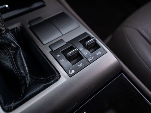 Used 2018 Lexus GX 460 image 30