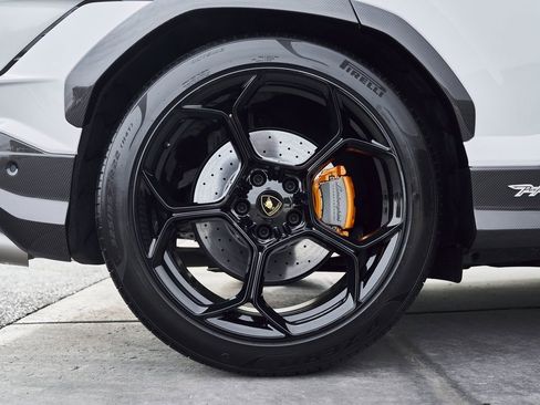Used 2024 Lamborghini Urus Performante image 27