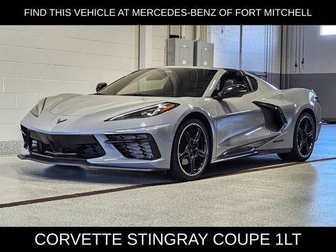 Used 2025 Chevrolet Corvette Stingray Coupe w/ 1LT RWD image 1