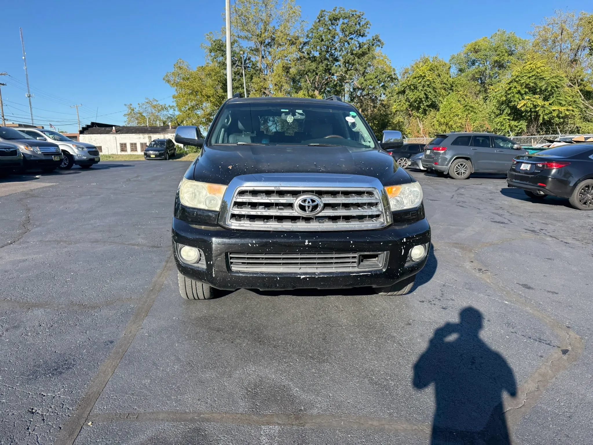 Used 2010 Toyota Sequoia Platinum RWD image 2