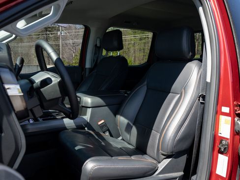 Used 2026 Ford F250 Lariat w/ Lariat Premium Package AWD/4WD image 15
