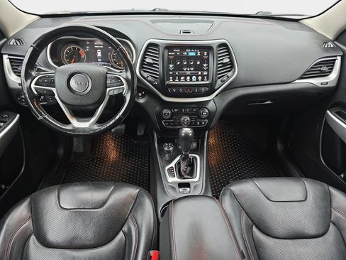 Used 2018 Jeep Cherokee Trailhawk w/ Quick Order Package 27L AWD/4WD image 10