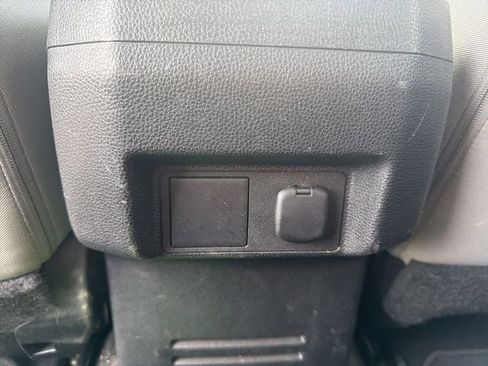 Used 2024 Toyota Tacoma TRD Off-Road image 21