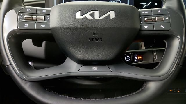Used 2024 Kia EV9 Light Long Range RWD image 60