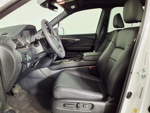 Used 2025 Honda Passport EX-L image 17