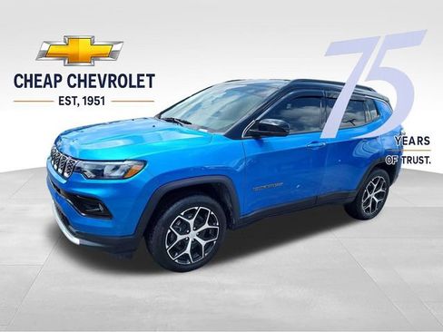 Used 2024 Jeep Compass Limited AWD/4WD image 3