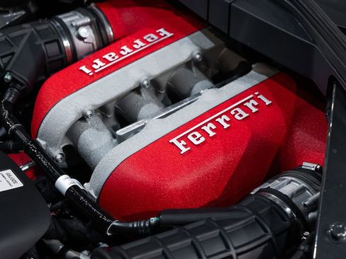 Certified 2025 Ferrari Purosangue AWD/4WD image 18
