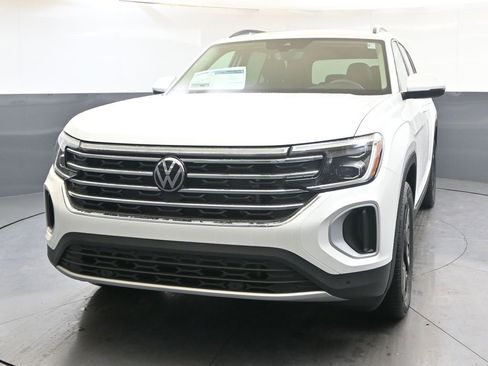 New 2026 Volkswagen Atlas SE image 1