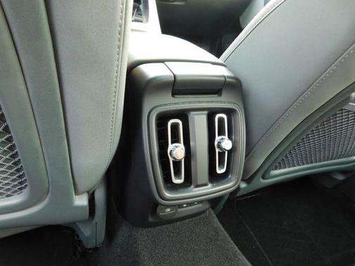 Used 2023 Polestar Polestar 2 AWD/4WD image 13