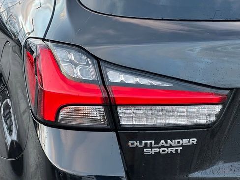 Used 2023 Mitsubishi Outlander Sport AWD image 14