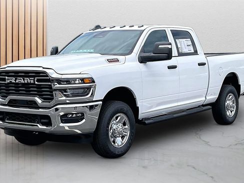 New 2026 RAM 2500 Tradesman AWD/4WD image 4