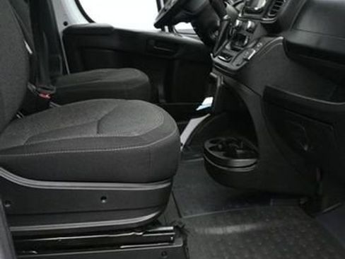 Used 2023 RAM ProMaster 2500 FWD image 9