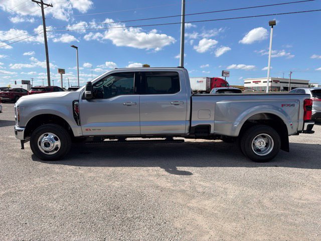 New 2027 Ford F350 Lariat w/ Lariat Premium Package AWD/4WD image 8