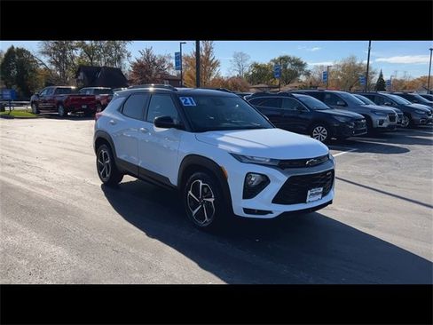 Certified 2021 Chevrolet TrailBlazer RS w/ Convenience Package image 2