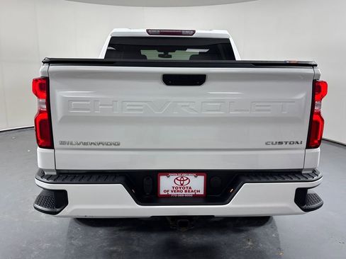 Used 2020 Chevrolet Silverado 1500 Custom w/ Custom Value Package AWD/4WD image 5