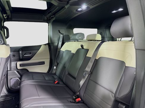 New 2026 GMC Hummer EV SUV w/ LPO, Dark Essentials Package AWD/4WD image 25