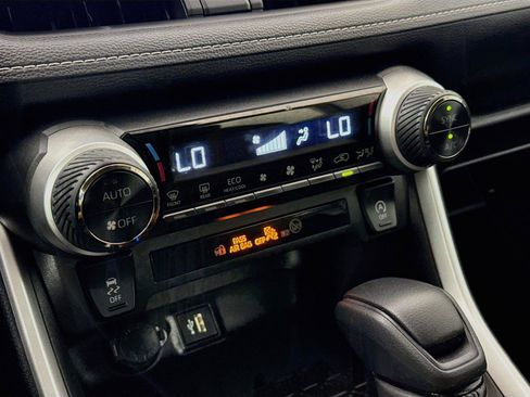 Certified 2023 Toyota RAV4 XLE FWD image 24