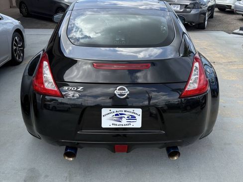 Used 2015 Nissan 370Z Coupe RWD image 5