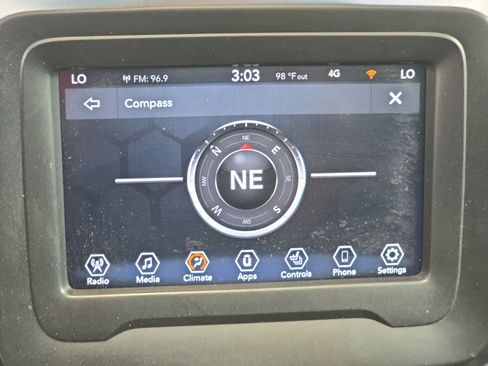 Used 2021 Jeep Renegade Latitude w/ Convenience Group FWD image 22