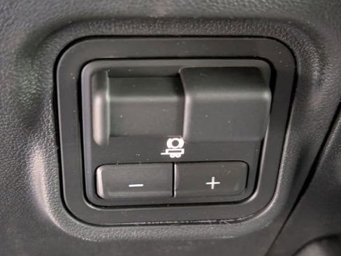 New 2026 GMC Hummer EV SUV AWD/4WD image 14