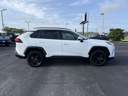 Certified 2023 Toyota RAV4 XLE AWD/4WD image 11