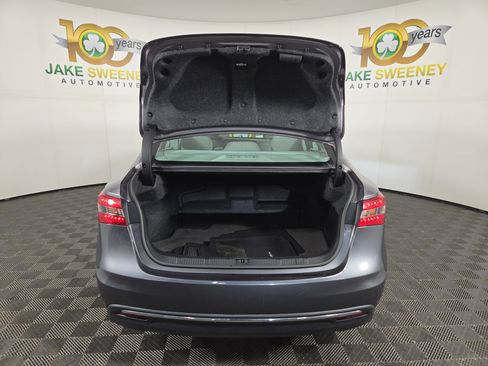 Used 2016 Toyota Avalon Limited image 34