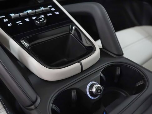 New 2026 Porsche Cayenne S image 33
