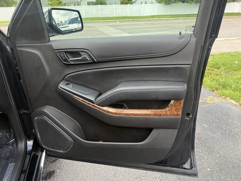 Used 2015 Chevrolet Tahoe LTZ AWD/4WD image 8