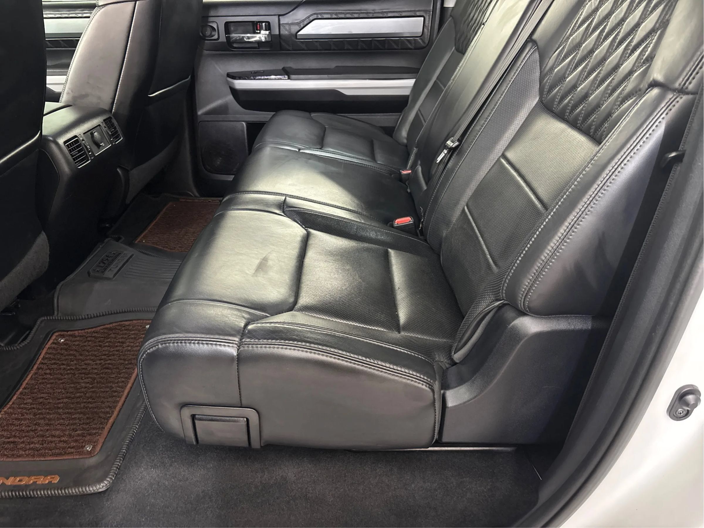 Used 2020 Toyota Tundra Platinum AWD/4WD image 14