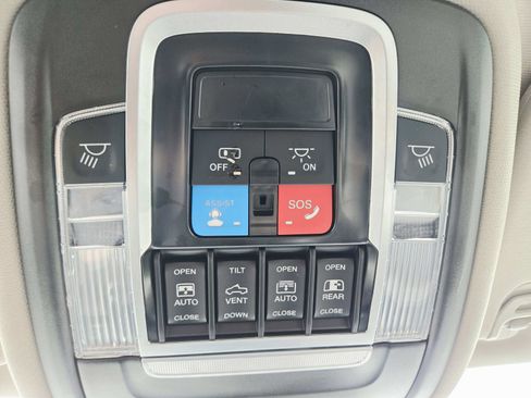 Used 2025 RAM 1500 Laramie w/ Advanced Safety Group II AWD/4WD image 39