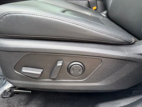 Used 2025 Kia Sportage EX FWD image 15