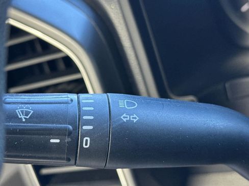 Used 2020 Ford F150 XLT image 26