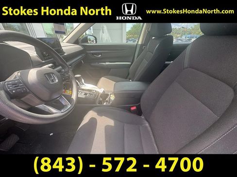 Used 2024 Honda CR-V LX image 9