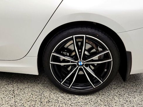 Used 2024 BMW 330i xDrive Sedan w/ M Sport Package AWD/4WD image 9