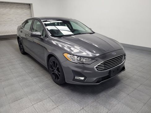 Used 2020 Ford Fusion SE w/ Equipment Group 151A FWD image 13